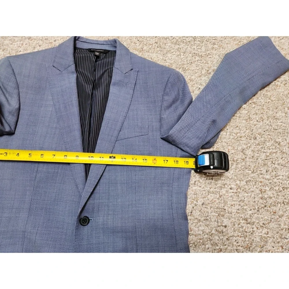 Banana Republic Standard Fit Marzotto Super 110s Italian Wool Blue Jacket 38R